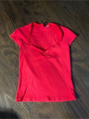 H&M Bright Red Short Sleeve Ruched V-Neck Tee